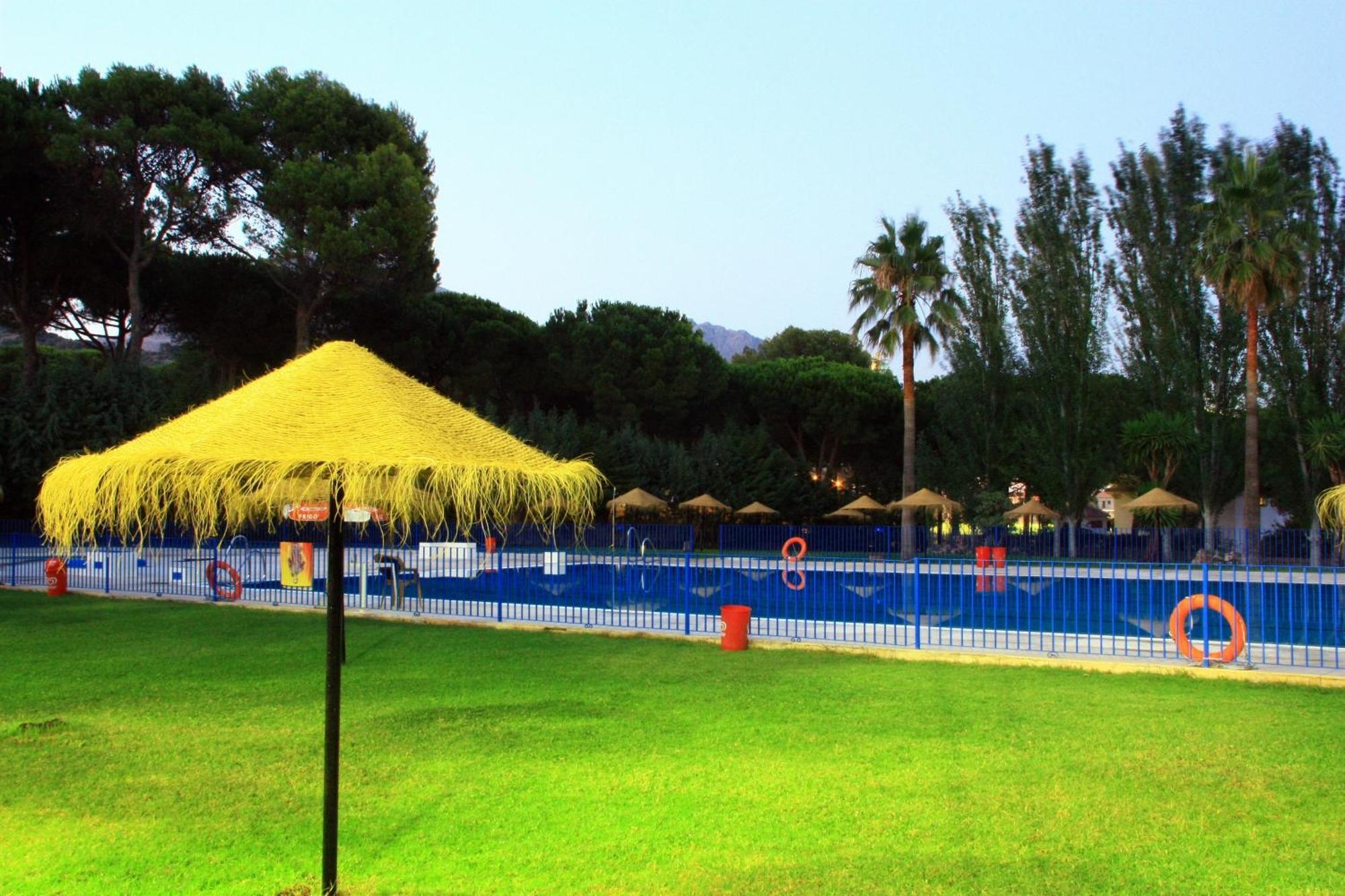 Camping Sierra De Las Nieves Yunquera Ngoại thất bức ảnh