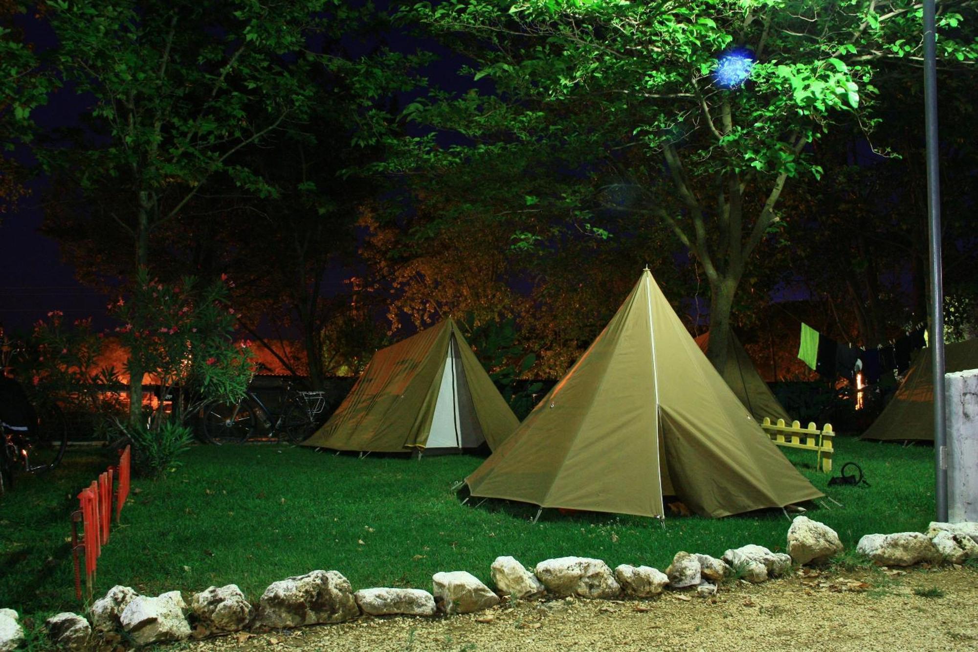 Camping Sierra De Las Nieves Yunquera Ngoại thất bức ảnh